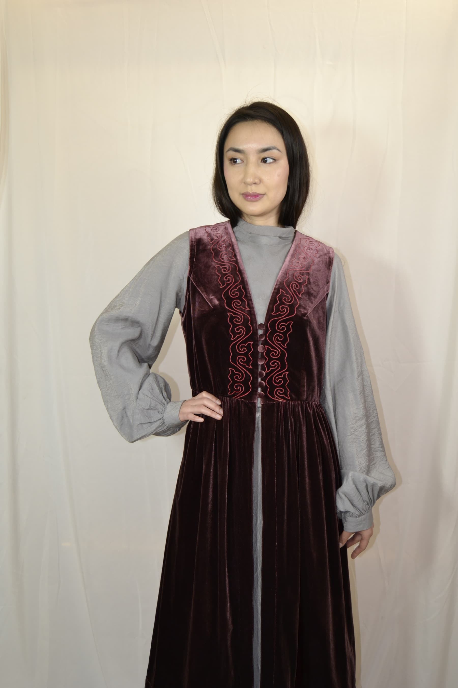 Казахская женская камзол maral бордовый DALA